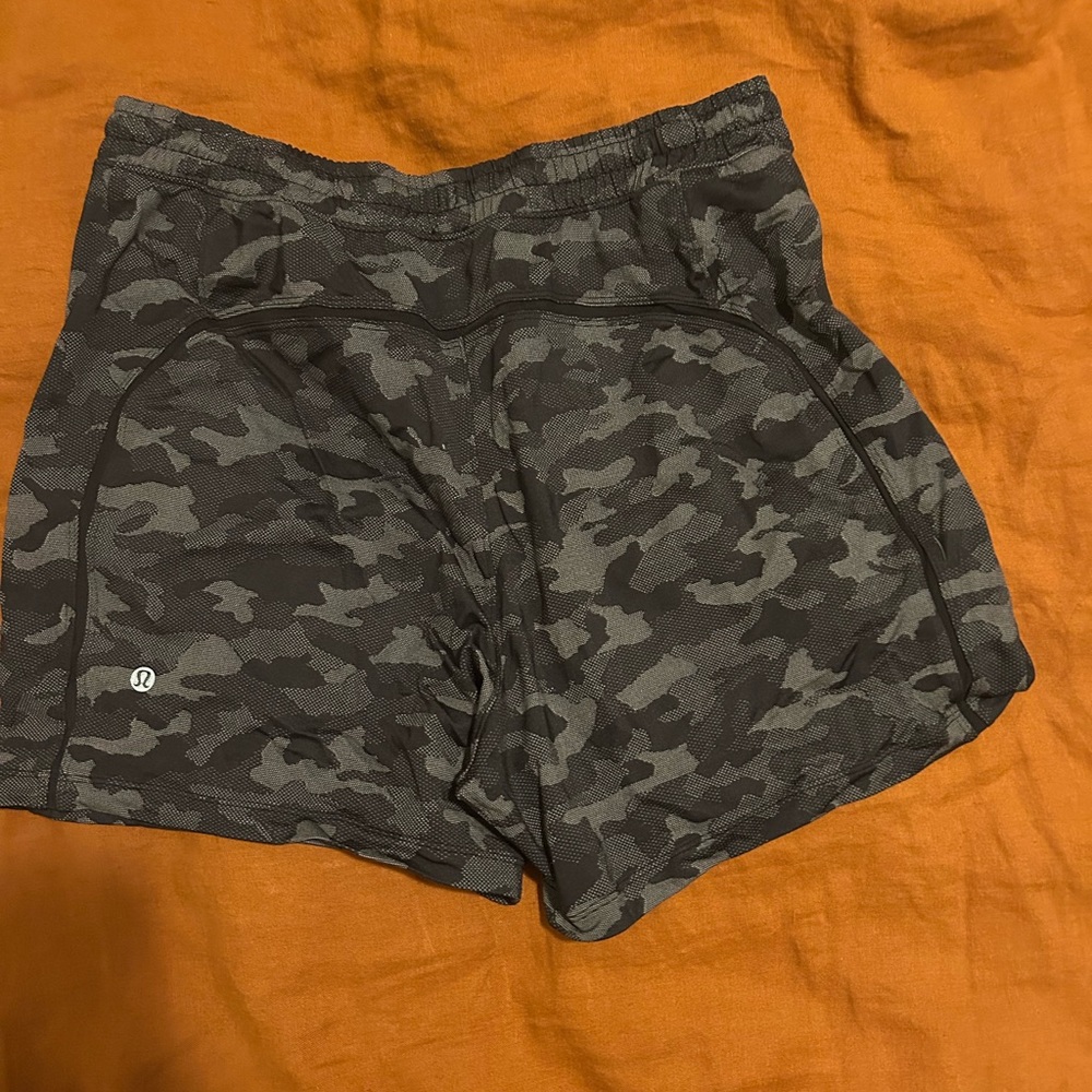 Lululemon Pace Breaker Shorts 5 inch